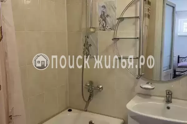 Частный сектор «Трехэтажный коттедж»