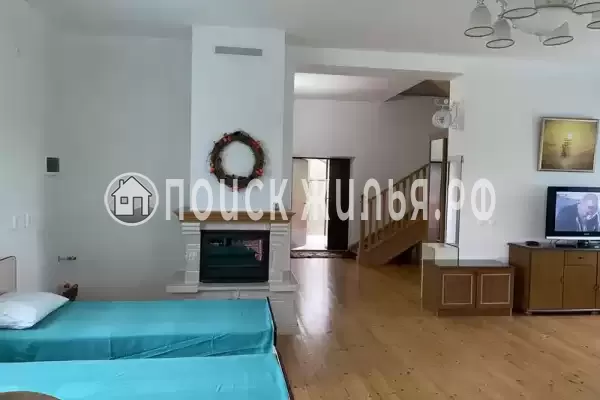 Частный сектор «Трехэтажный коттедж»