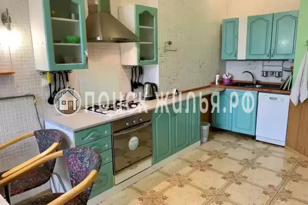 Квартира «Четырехкомнатная квартира у Приморского парка» Квартира «Четырехкомнатная квартира у Приморского парка»