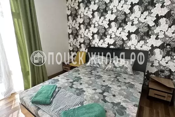 Апартаменты «Трехкомнатные апартаменты на Изумрудной» Апартаменты «Трехкомнатные апартаменты на Изумрудной»