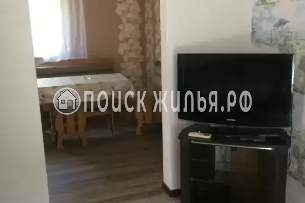 Частный сектор «Отдельный домик на 5−6 человек» Частный сектор «Отдельный домик на 5−6 человек»