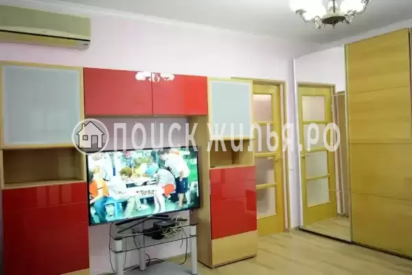 Квартира «Двухкомнатная квартира в центре» Квартира «Двухкомнатная квартира в центре»