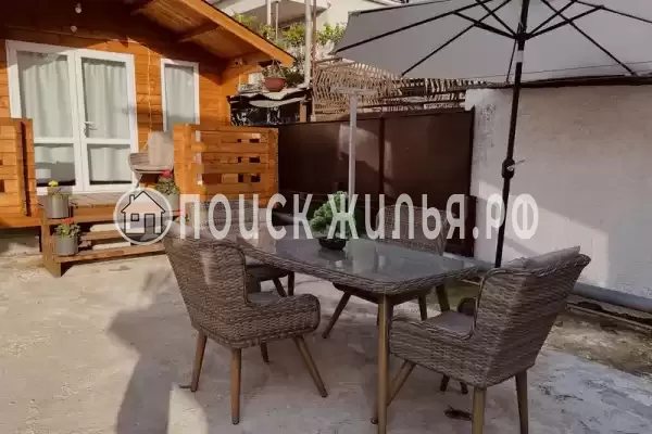 Частный сектор «Домик со всеми удобствами в центре»