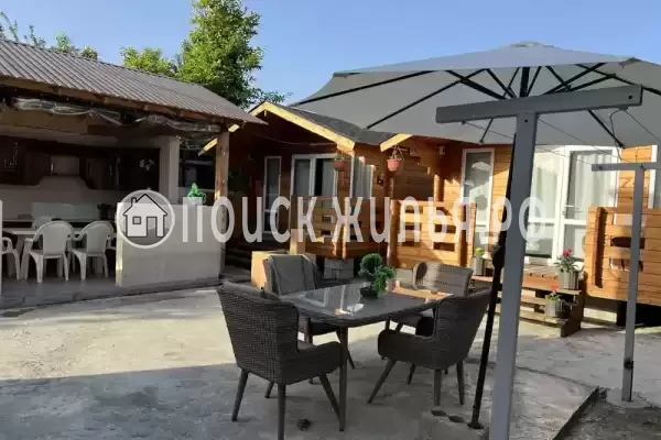 Частный сектор «Домик со всеми удобствами в центре»