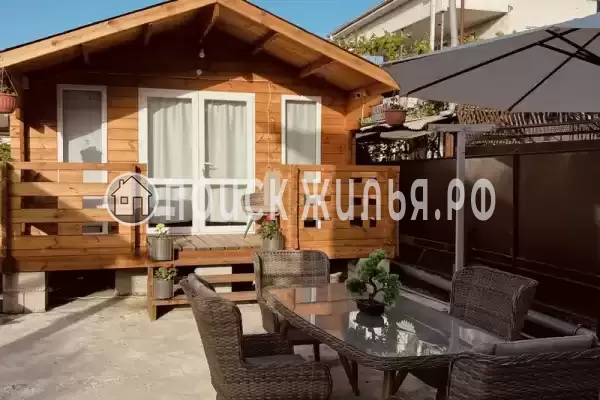 Частный сектор «Домик со всеми удобствами в центре»