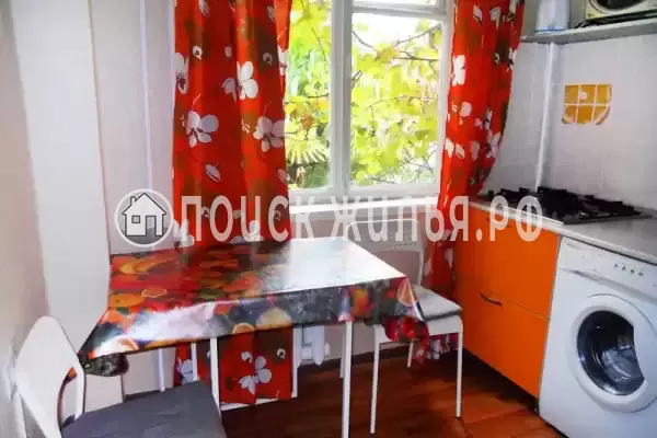 Квартира «Двухкомнатная квартира в центре на 5 человек» Квартира «Двухкомнатная квартира в центре на 5 человек»