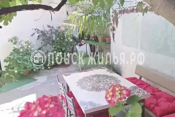 Частный сектор «Часть дома у моря»