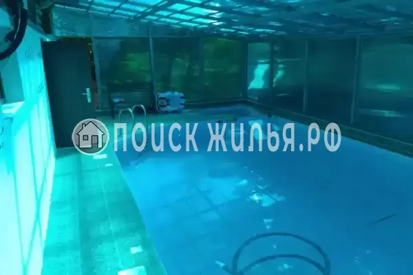 Частный сектор «Бревенчатый дом в лесу у моря»