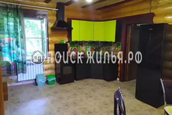 Частный сектор «Бревенчатый дом в лесу у моря»