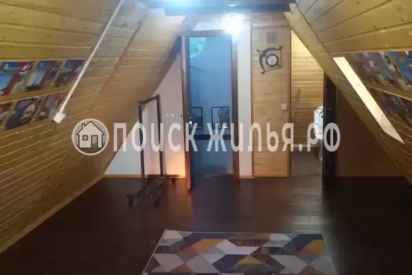 Частный сектор «Бревенчатый дом в лесу у моря»