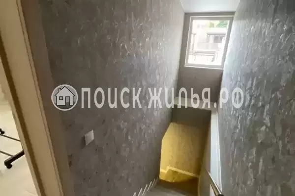 Частный сектор «Трёхэтажный таунхаус в 5 минутах от моря»