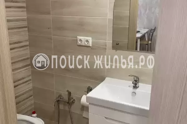 Частный сектор «Трёхэтажный таунхаус в 5 минутах от моря»