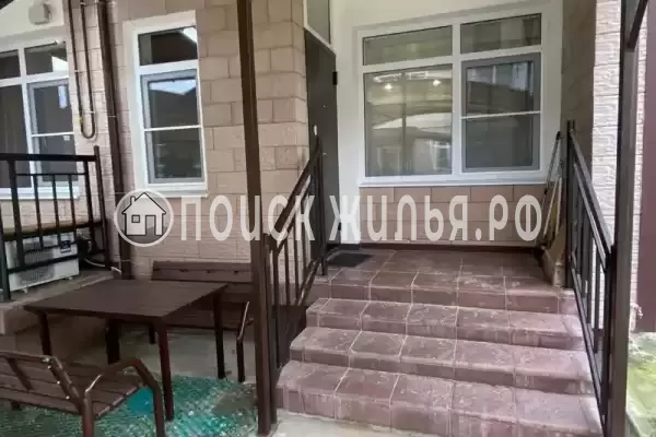 Частный сектор «Трёхэтажный таунхаус в 5 минутах от моря»