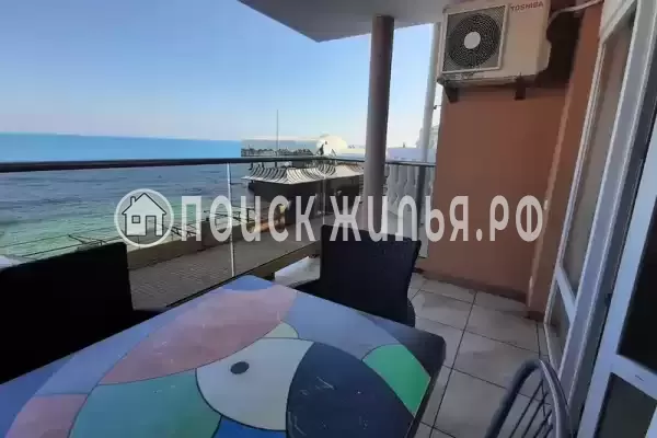 Апартаменты «Берег» Апартаменты «Берег»