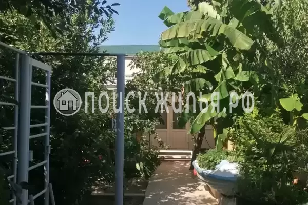 Частный сектор «Дом с садом»