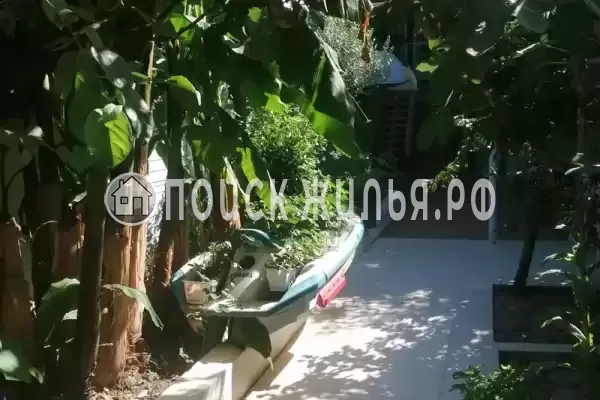 Частный сектор «Дом с садом»