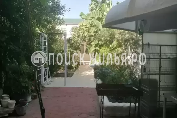 Частный сектор «Дом с садом»