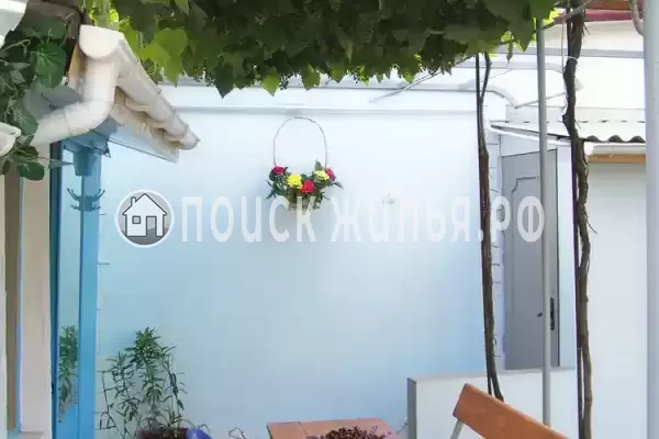 Частный сектор «Уютный 2-х комнатный дом у моря и набережной»