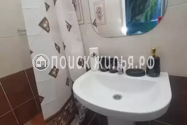 Частный сектор «Дом для большой компании с бассейном»