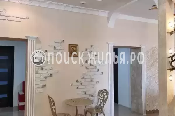 Квартира «Четырехкомнатная квартира на берегу моря» Квартира «Четырехкомнатная квартира на берегу моря»