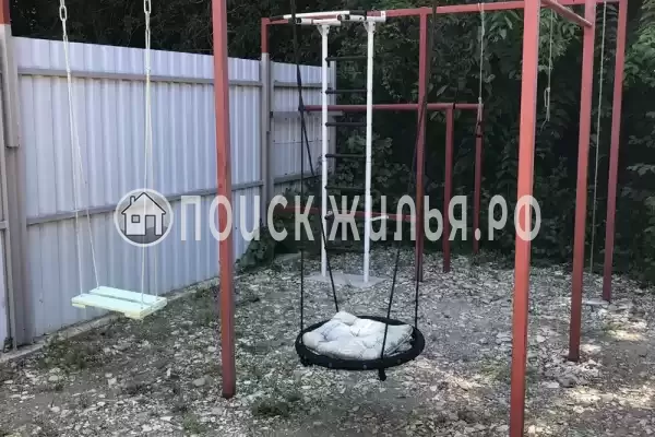 Частный сектор «Дом с бассейном и детской площадкой» Частный сектор «Дом с бассейном и детской площадкой»