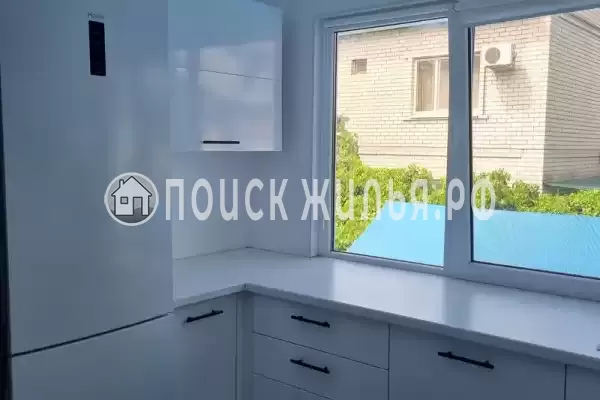 Частный сектор «Дом на 12 человек в центре, 10 мин от центр. пляжа» Частный сектор «Дом на 12 человек в центре, 10 мин от центр. пляжа»