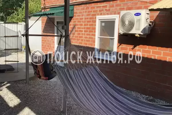 Частный сектор «Дом с бассейном и детской площадкой» Частный сектор «Дом с бассейном и детской площадкой»