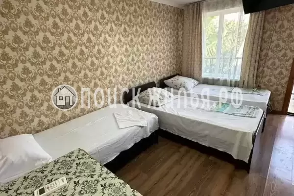 «В 50 метрах от моря»