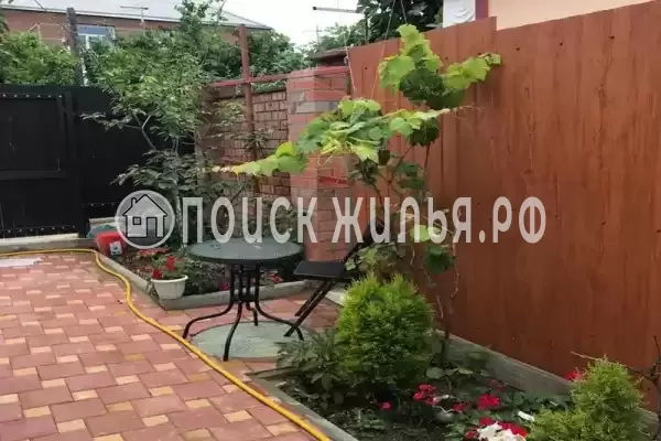 «У моря» «У моря»