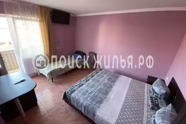 «На Вишневой» «На Вишневой»