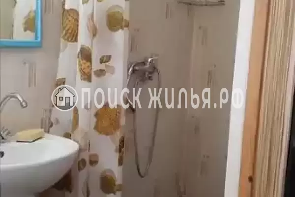 «В 50 метрах от моря»