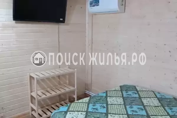 «На Набережной»