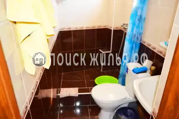 «На набережной»