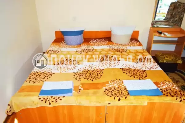 «На набережной»