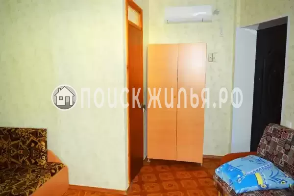 «На набережной»