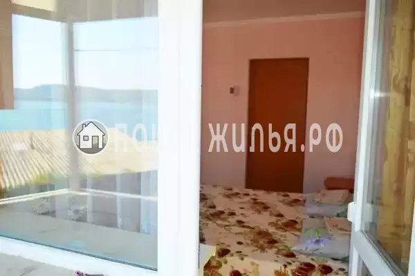 «На набережной»