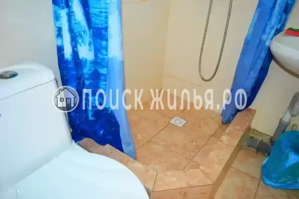 «На набережной»