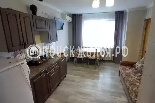 «На Лобача 7»