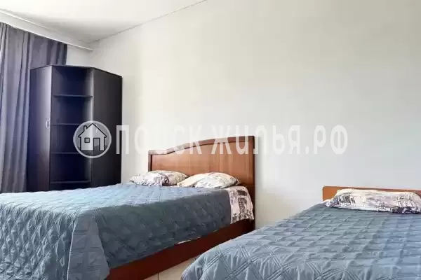 «На Лобача 7»