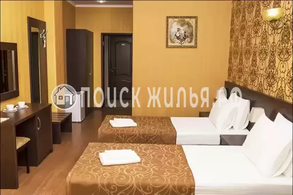 Отель «Лазурное окно»