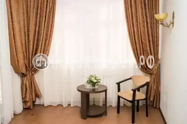 Отель «Лазурное окно»