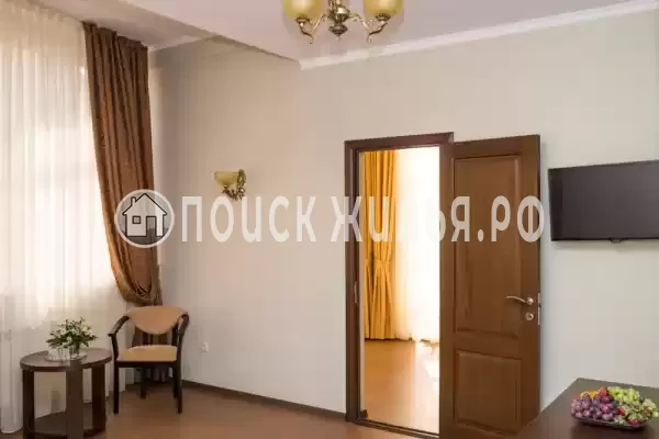 Отель «Лазурное окно»