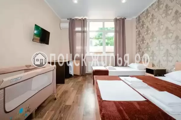 «Изумрудные холмы»