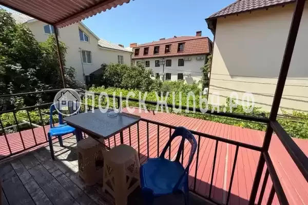 «На Ломоносова»