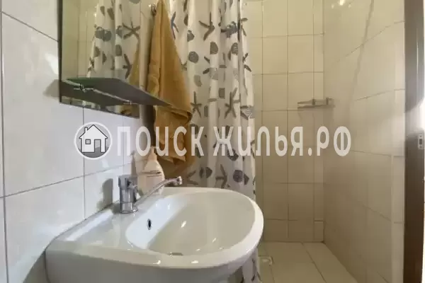 «На Ломоносова»