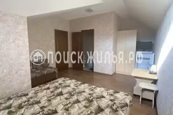 «На Ломоносова»