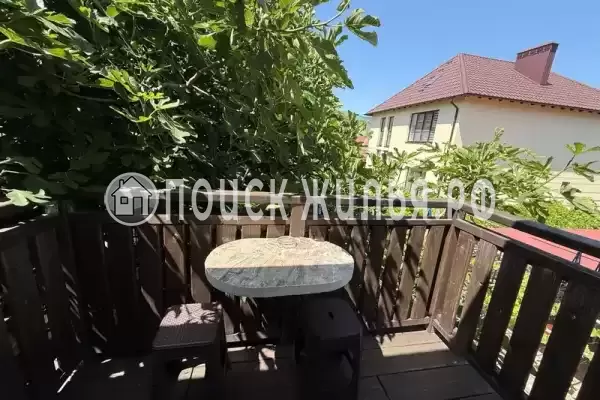 «На Ломоносова»