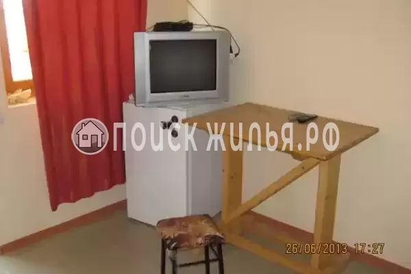 «Меж двух морей»