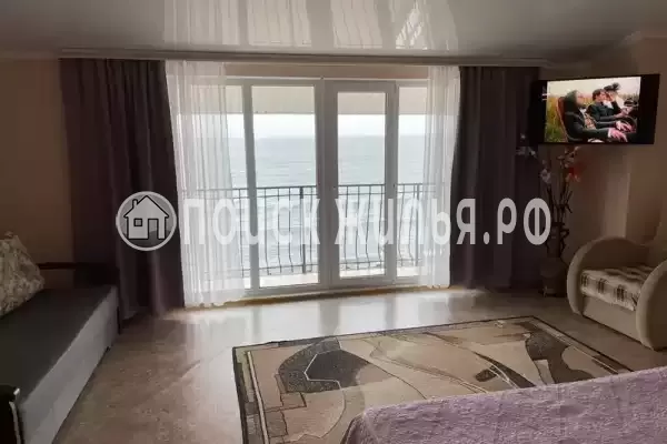 «Эллинг Бриз» «Эллинг Бриз»